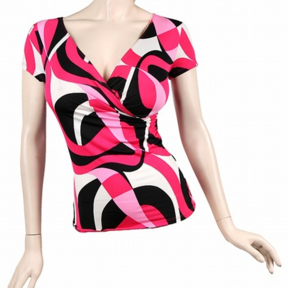 Super Cute Crossover Top